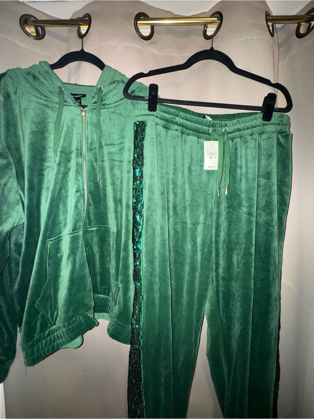 Ashley Stewart Green Velour Jogger Set with Sequin Side Stripe
